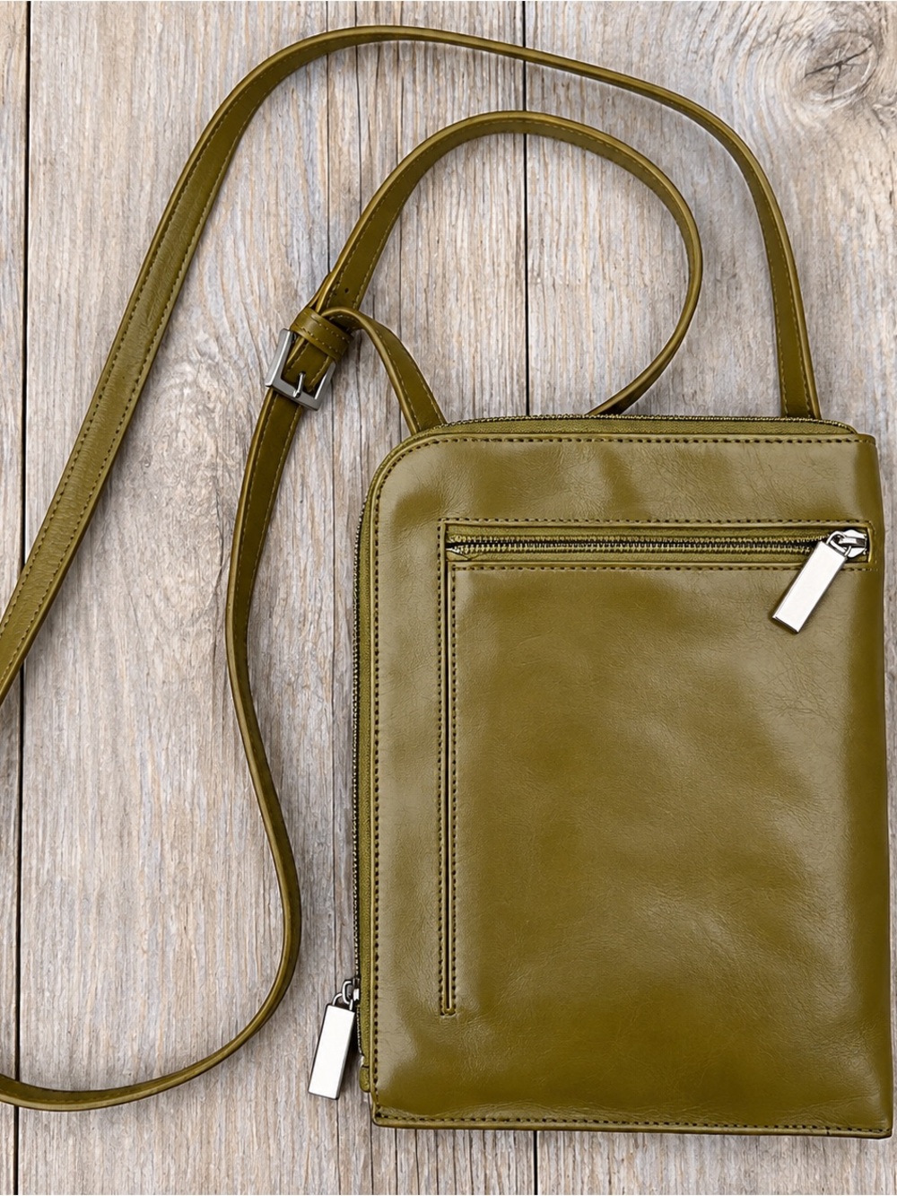 Fellini Olive Green Minimalist Crossbody D 529